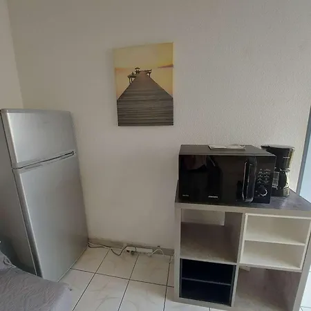 Apartmán 2 Pieces Meuble Avec Mezzanine Et Terrasse, Acces Direct A La Plage, Parking Inclus - Fr-1-326-798 *
